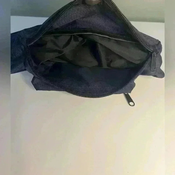 Navy Blue East Sport Fanny Pack With Pockets And Adjustable Straps Unisex - Picture 4 of 8